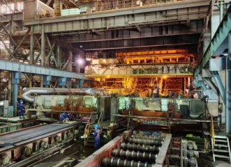 鋼鐵廠歷時8小時完成鋼絲繩電動葫蘆拆卸任務