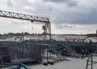 鋼絲繩電動葫蘆參與荊荊鐵路箱梁生產吊運工作